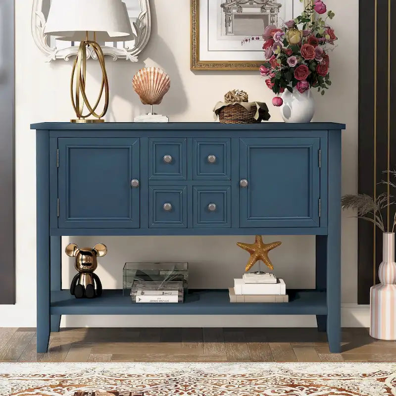 Buffetkast uit de Cambridge-serie met onderste plank